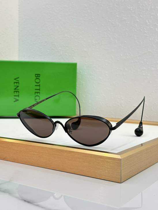Picture of Bottega Veneta Sunglasses _SKUfw79615733fw